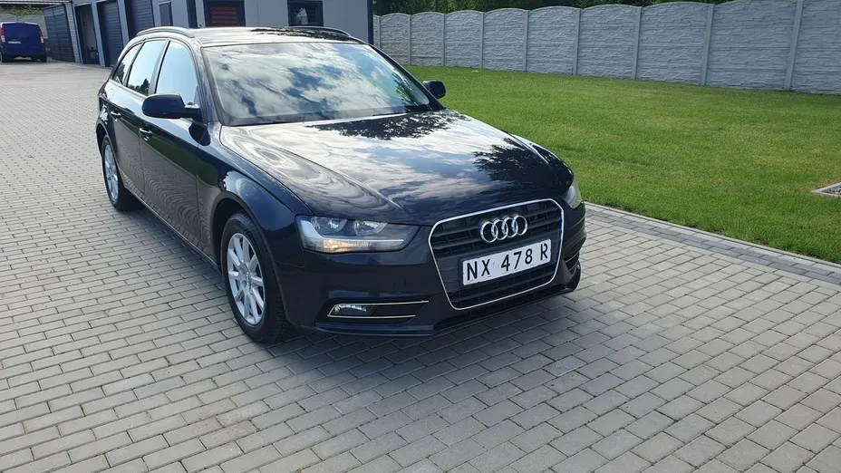 AUDI A4 -