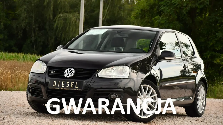 VOLKSWAGEN Golf -