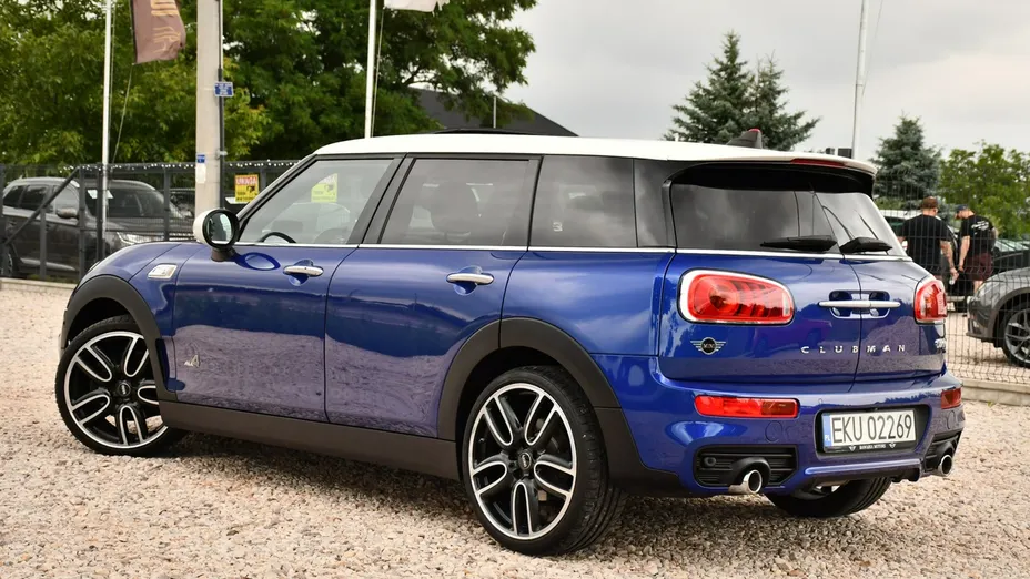 MINI Clubman -