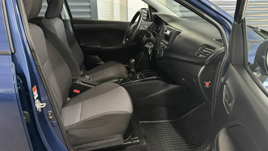 SUZUKI Baleno -