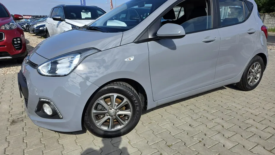 HYUNDAI i10 -