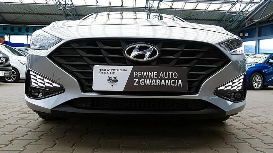HYUNDAI i30 -