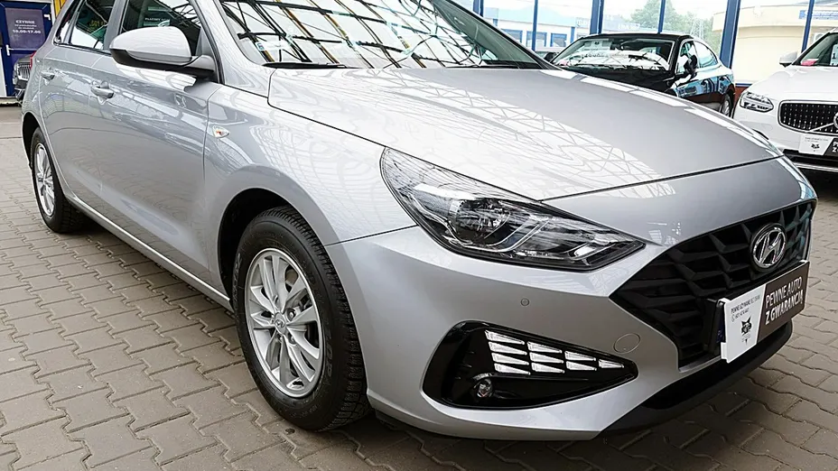 HYUNDAI i30 -