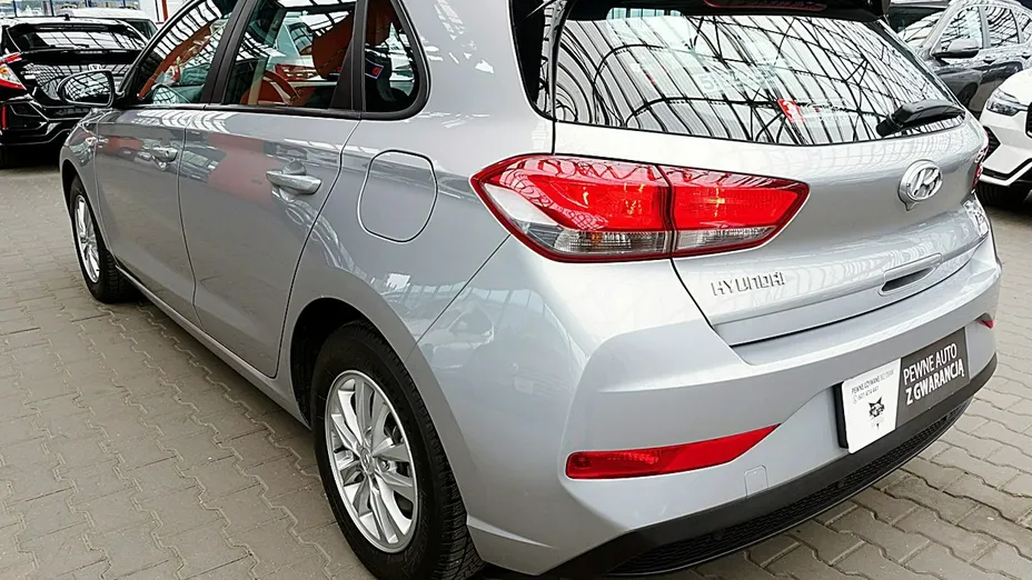 HYUNDAI i30 -