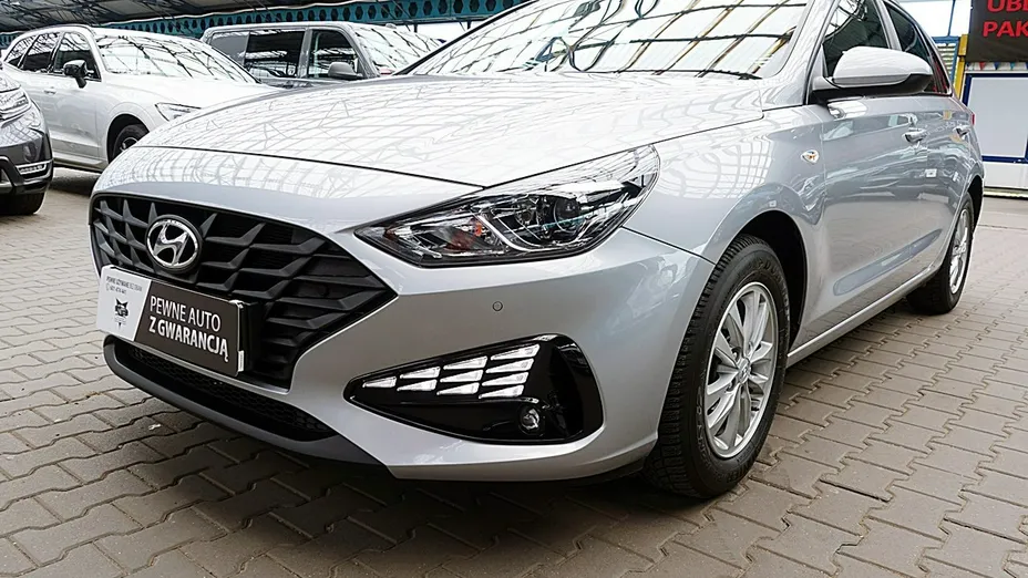 HYUNDAI i30 -
