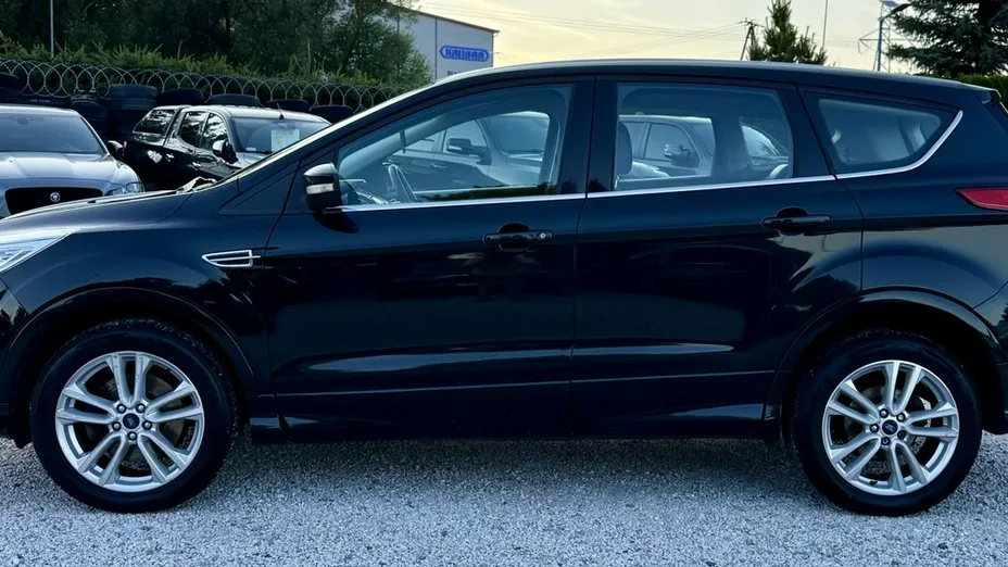 FORD Kuga -