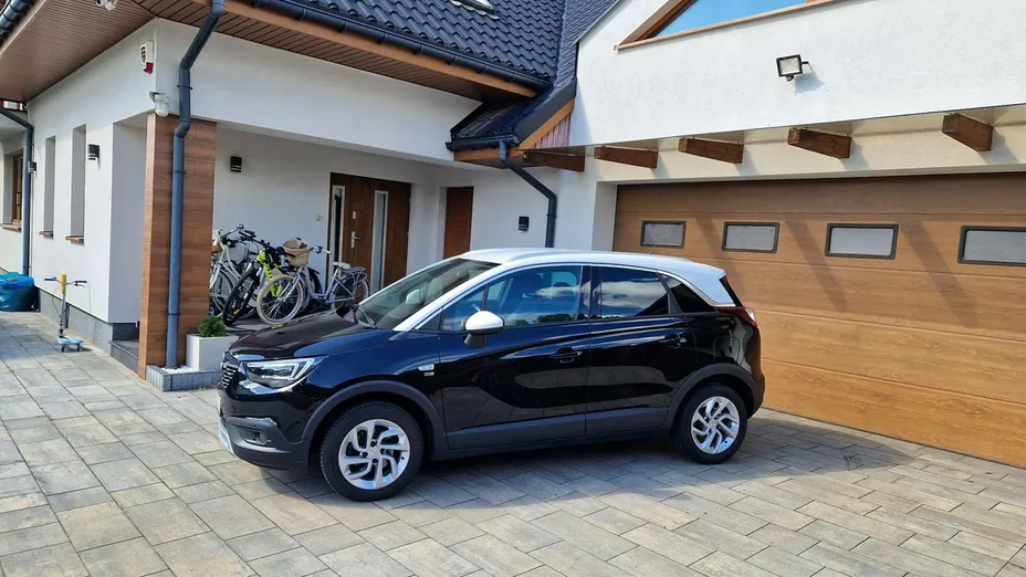 OPEL Crossland X -