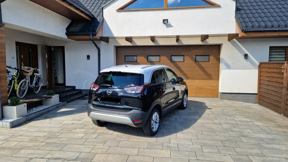 OPEL Crossland X -
