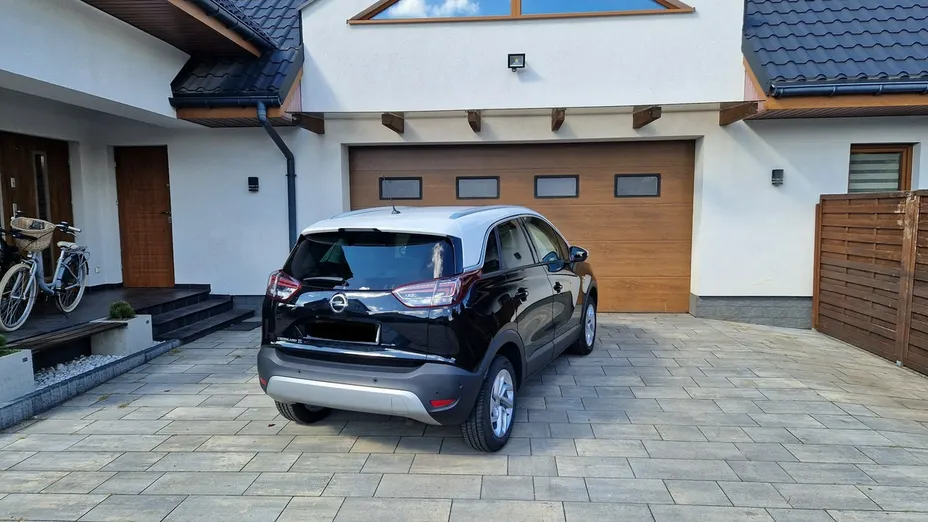 OPEL Crossland X -