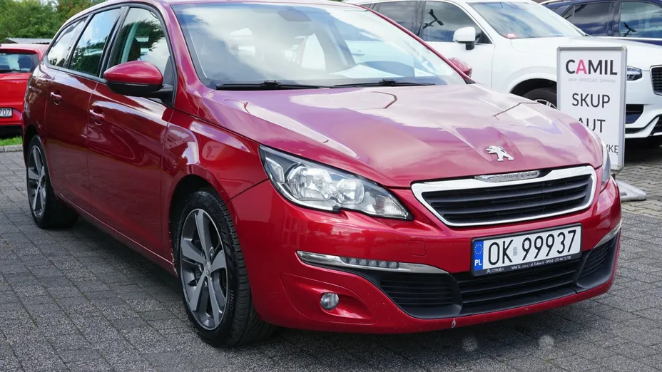PEUGEOT 308 -
