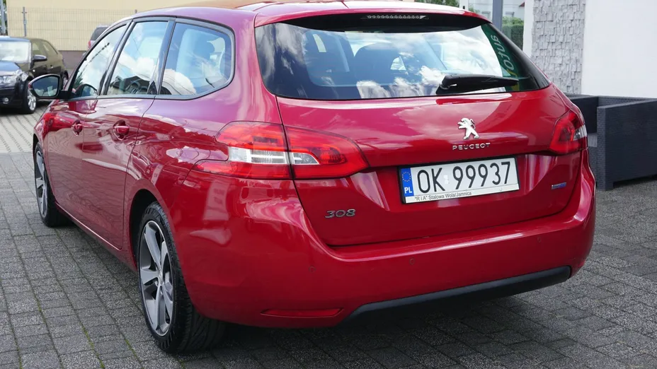 PEUGEOT 308 -
