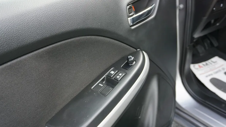 SUZUKI Baleno -
