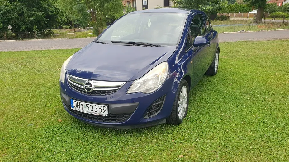 OPEL Corsa -