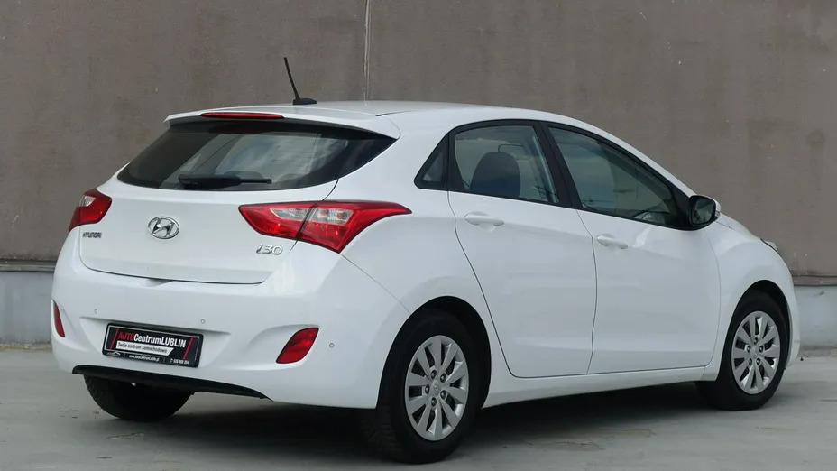 HYUNDAI i30 -