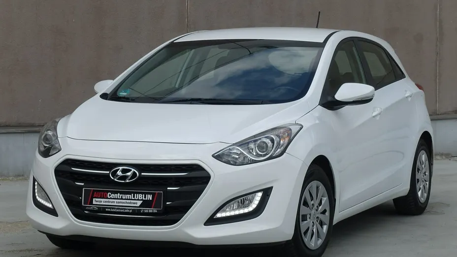 HYUNDAI i30 -