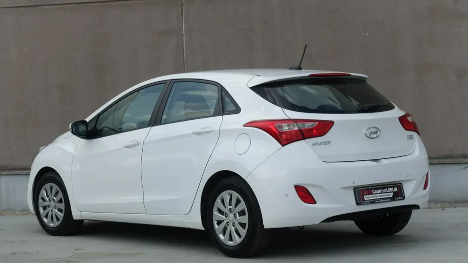 HYUNDAI i30 -
