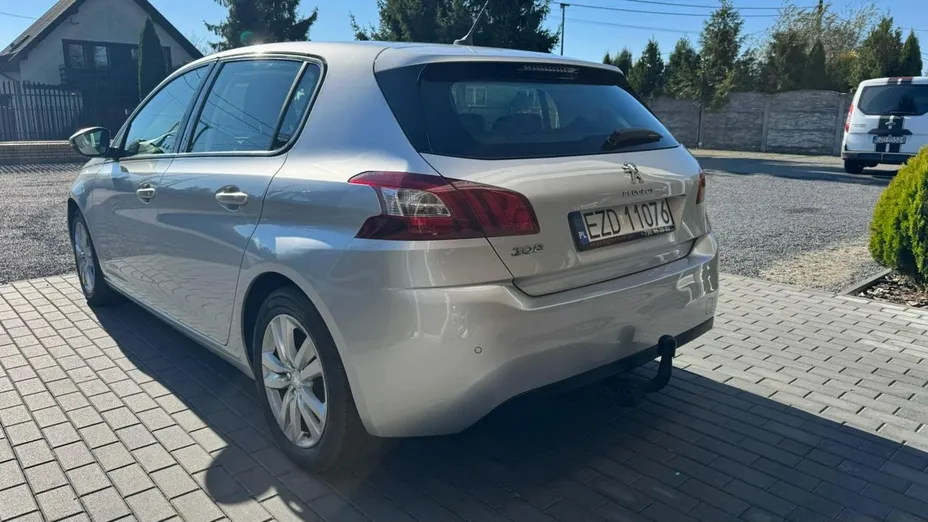 PEUGEOT 308 -