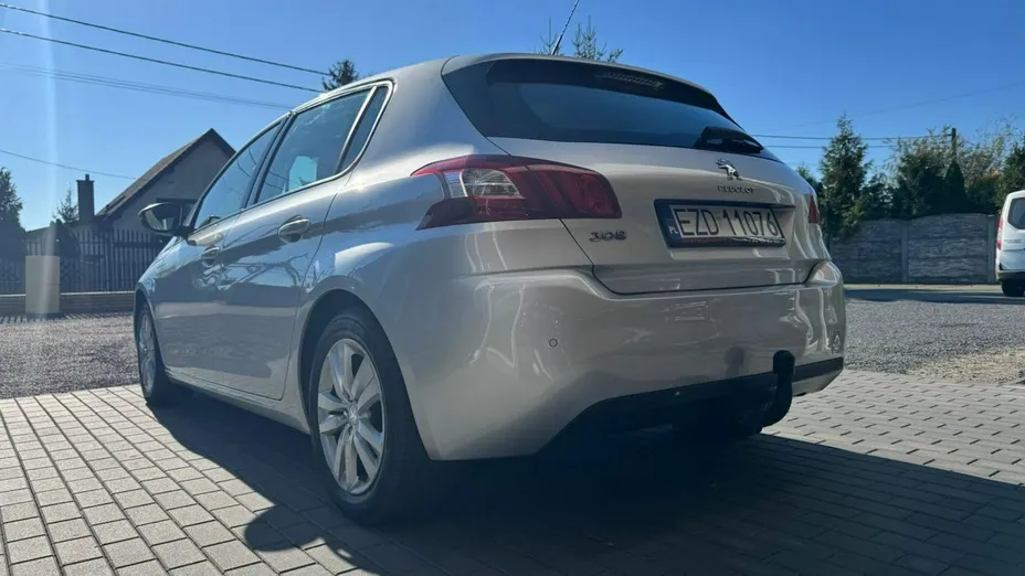 PEUGEOT 308 -