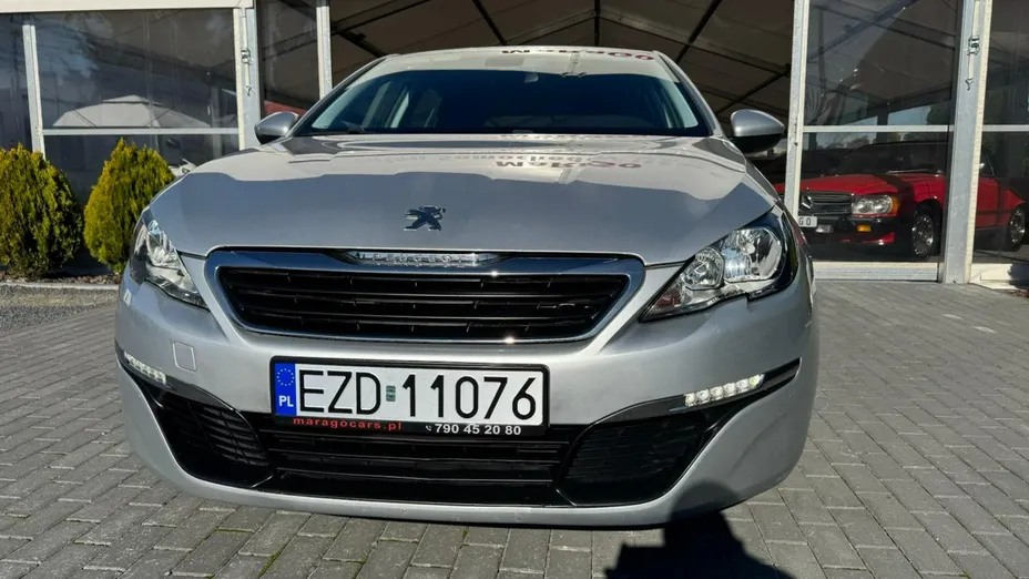 PEUGEOT 308 -