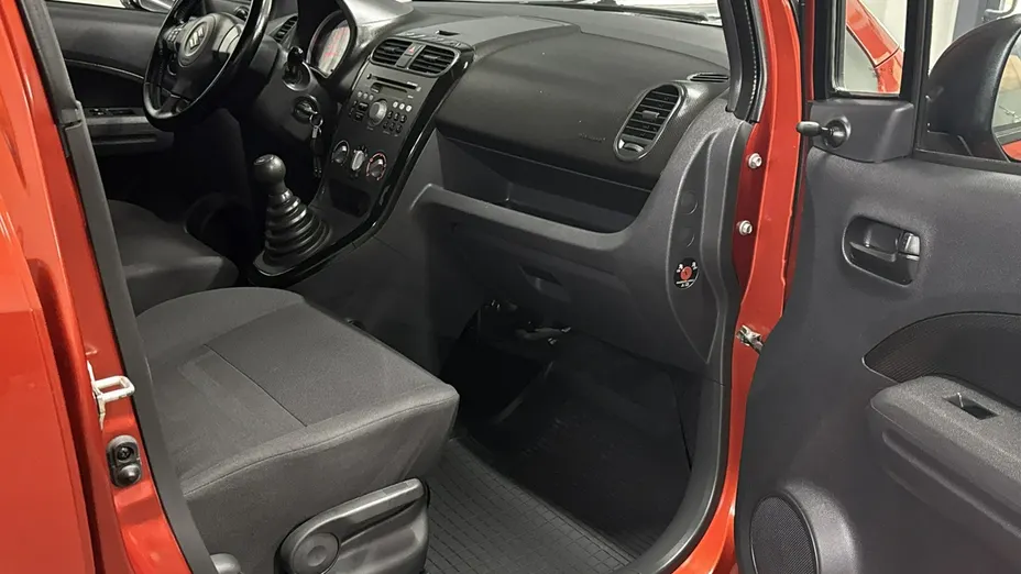 SUZUKI Splash -