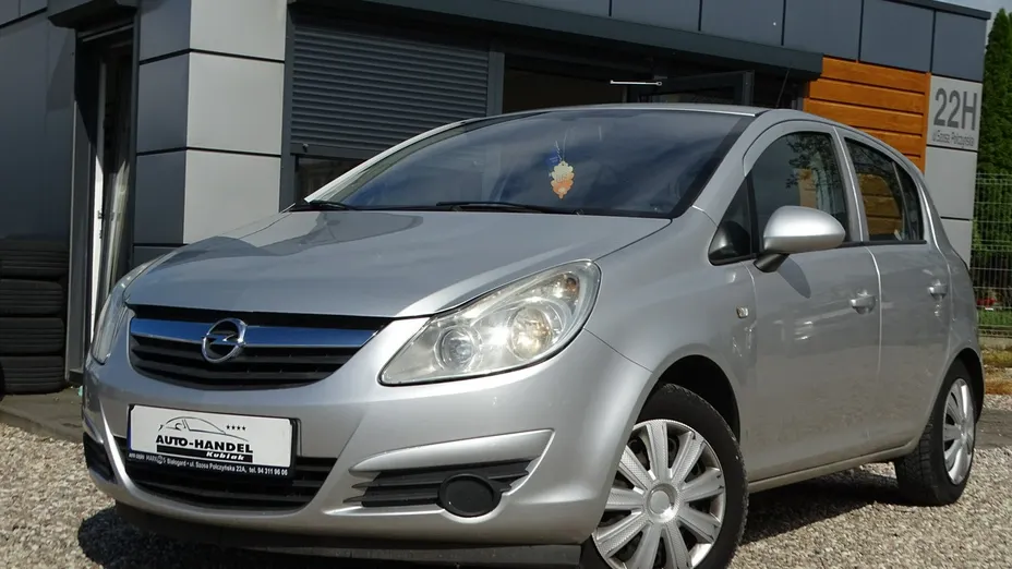 OPEL Corsa -