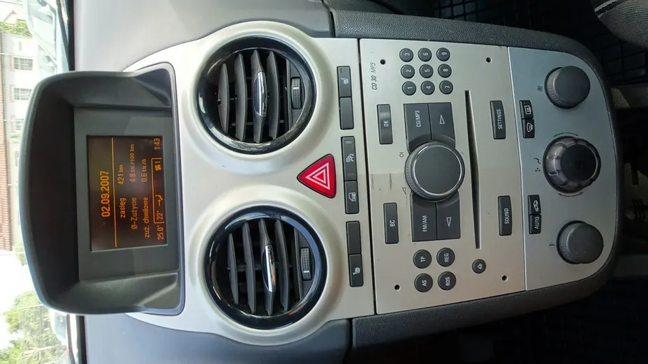 OPEL Corsa -