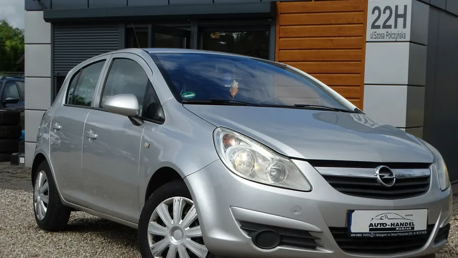 OPEL Corsa -