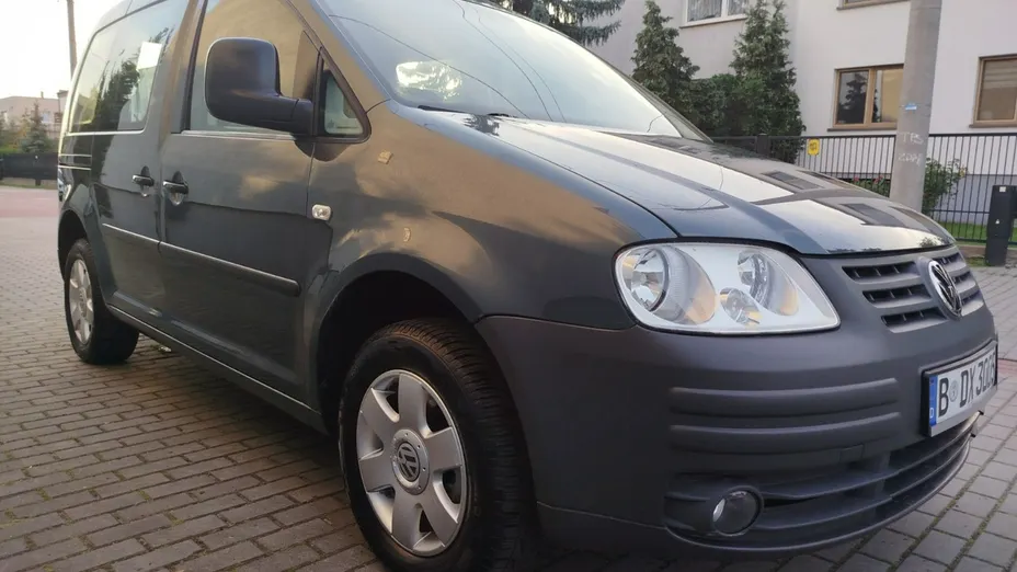 VOLKSWAGEN Caddy -