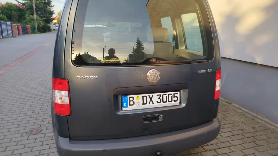 VOLKSWAGEN Caddy -