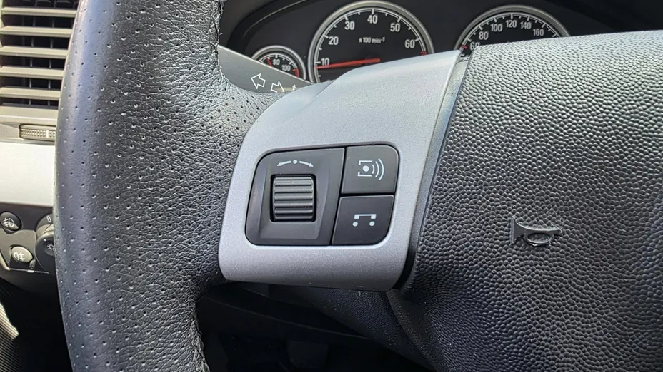 OPEL Vectra -