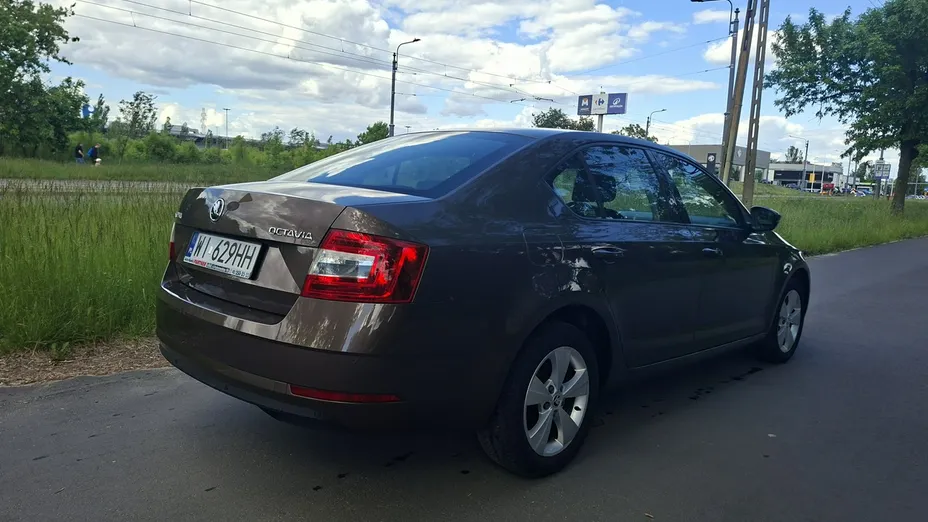 SKODA Octavia -