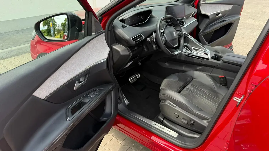 PEUGEOT 3008 -