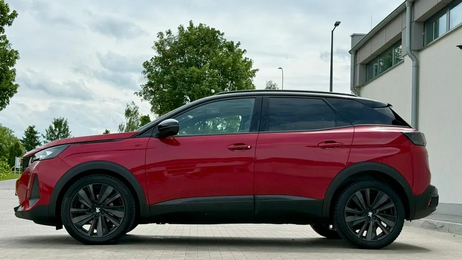 PEUGEOT 3008 -
