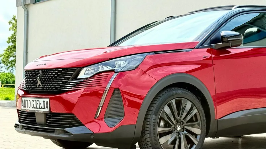 PEUGEOT 3008 -