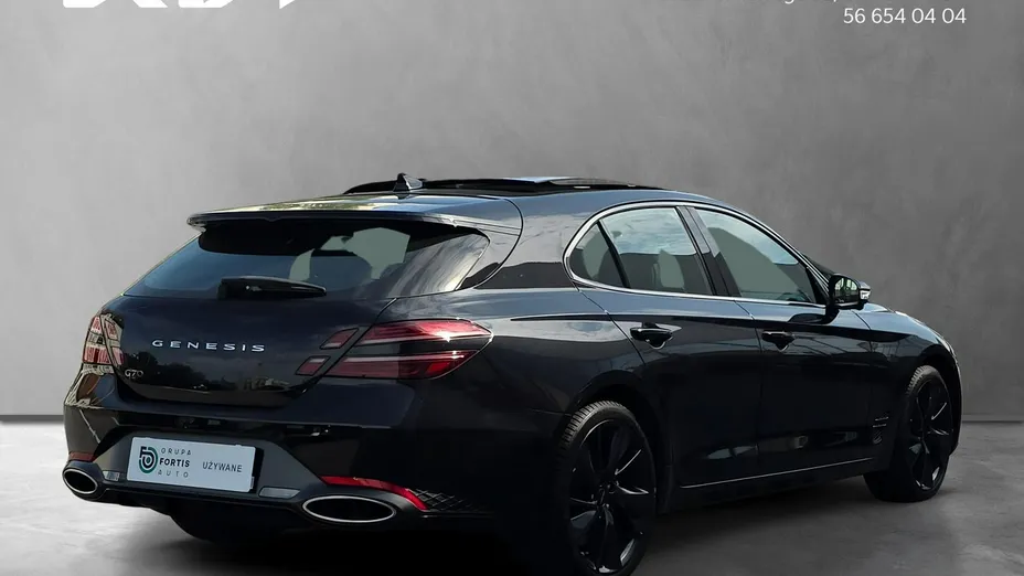 Genesis G70 -