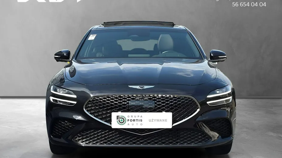 Genesis G70 -