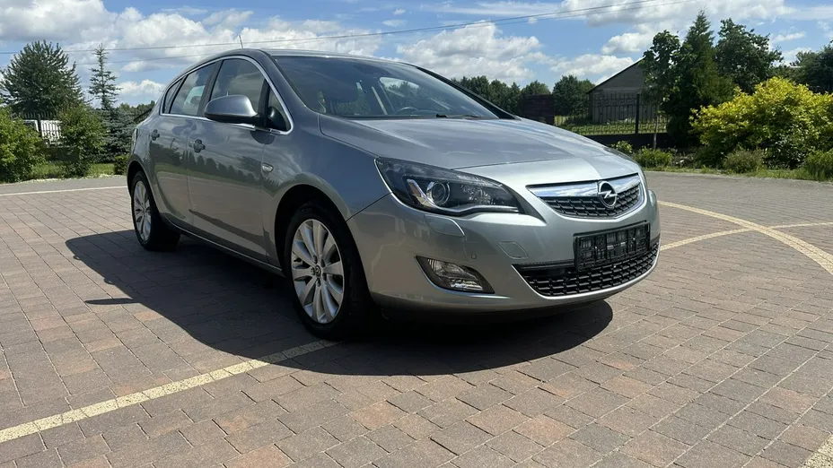 OPEL Astra -