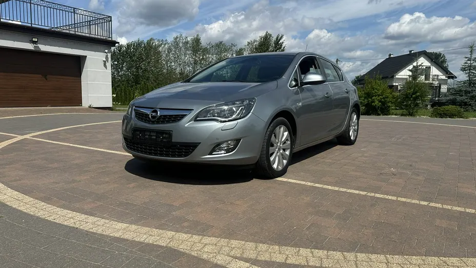 OPEL Astra -