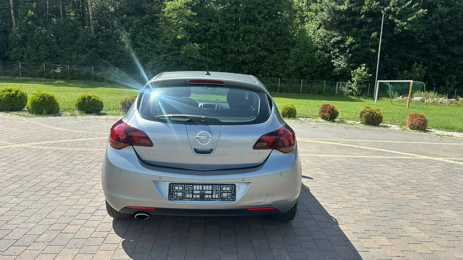 OPEL Astra -