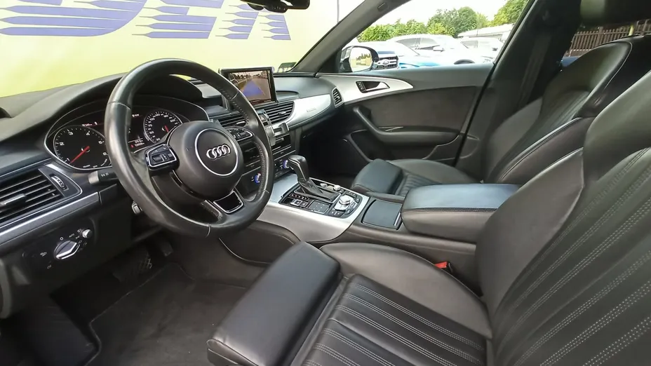 AUDI A6 -