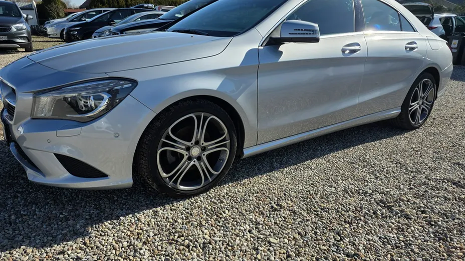 MERCEDES-BENZ CLA -