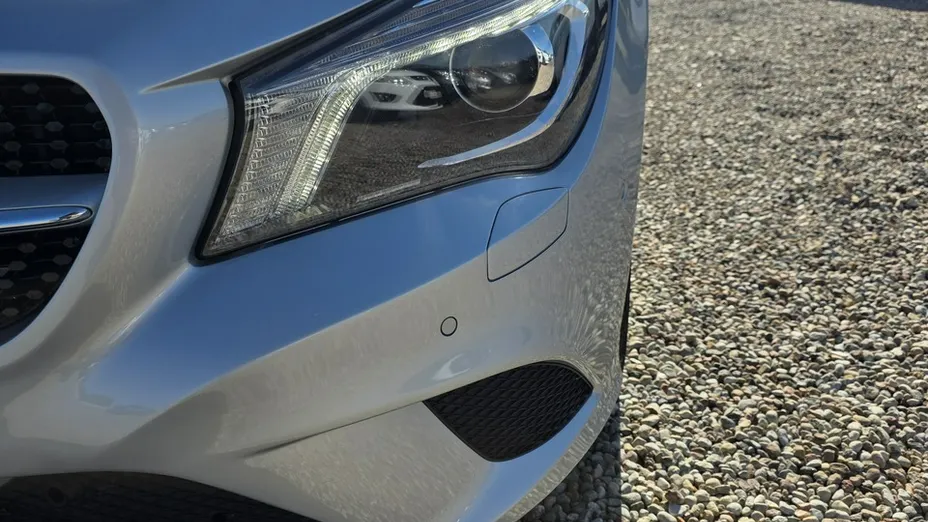 MERCEDES-BENZ CLA -