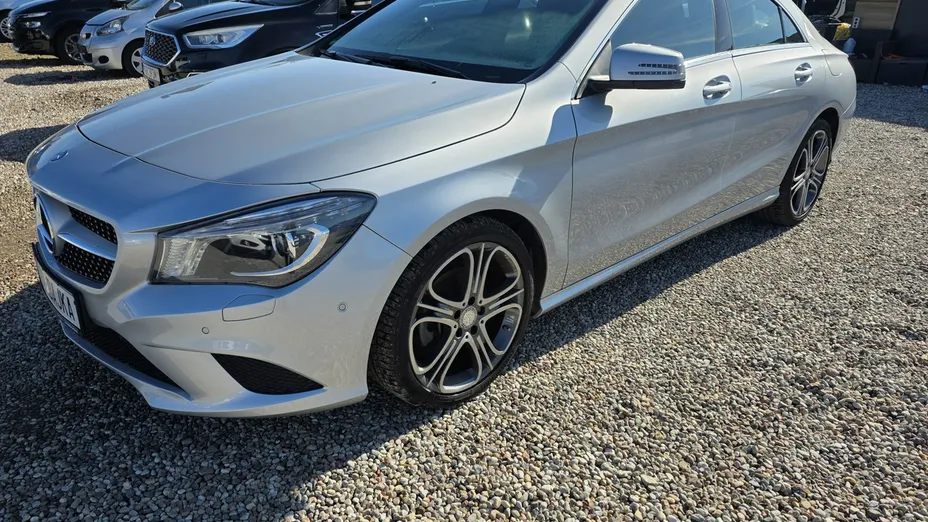MERCEDES-BENZ CLA -