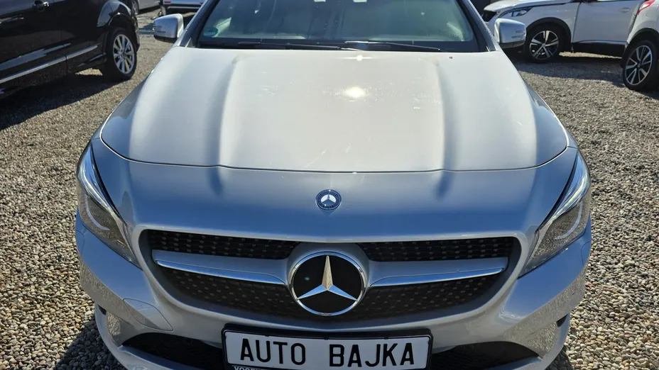 MERCEDES-BENZ CLA -