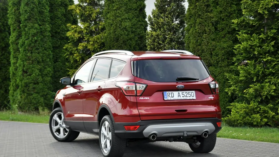 FORD Kuga -