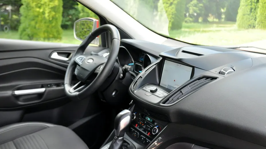 FORD Kuga -