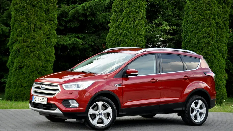 FORD Kuga -
