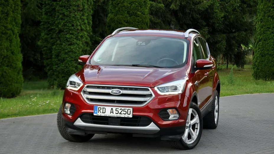 FORD Kuga -