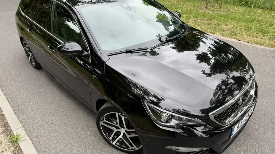 PEUGEOT 308 -