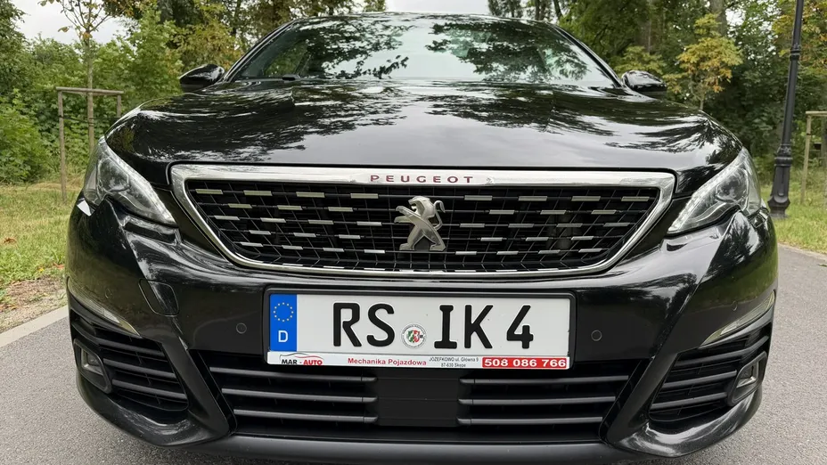 PEUGEOT 308 -